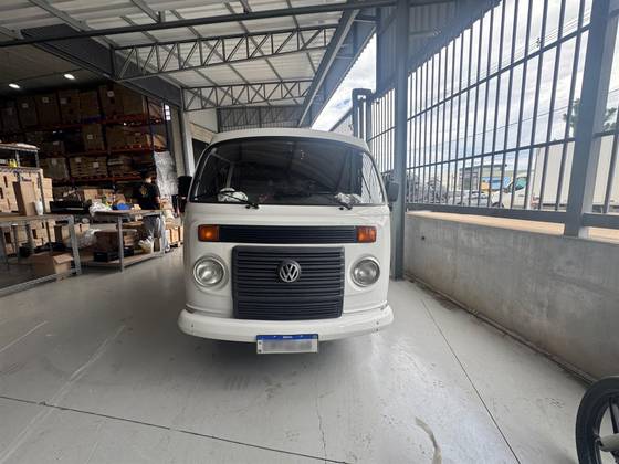 VOLKSWAGEN KOMBI 1.4 MI FURGÃO 8V FLEX 3P MANUAL